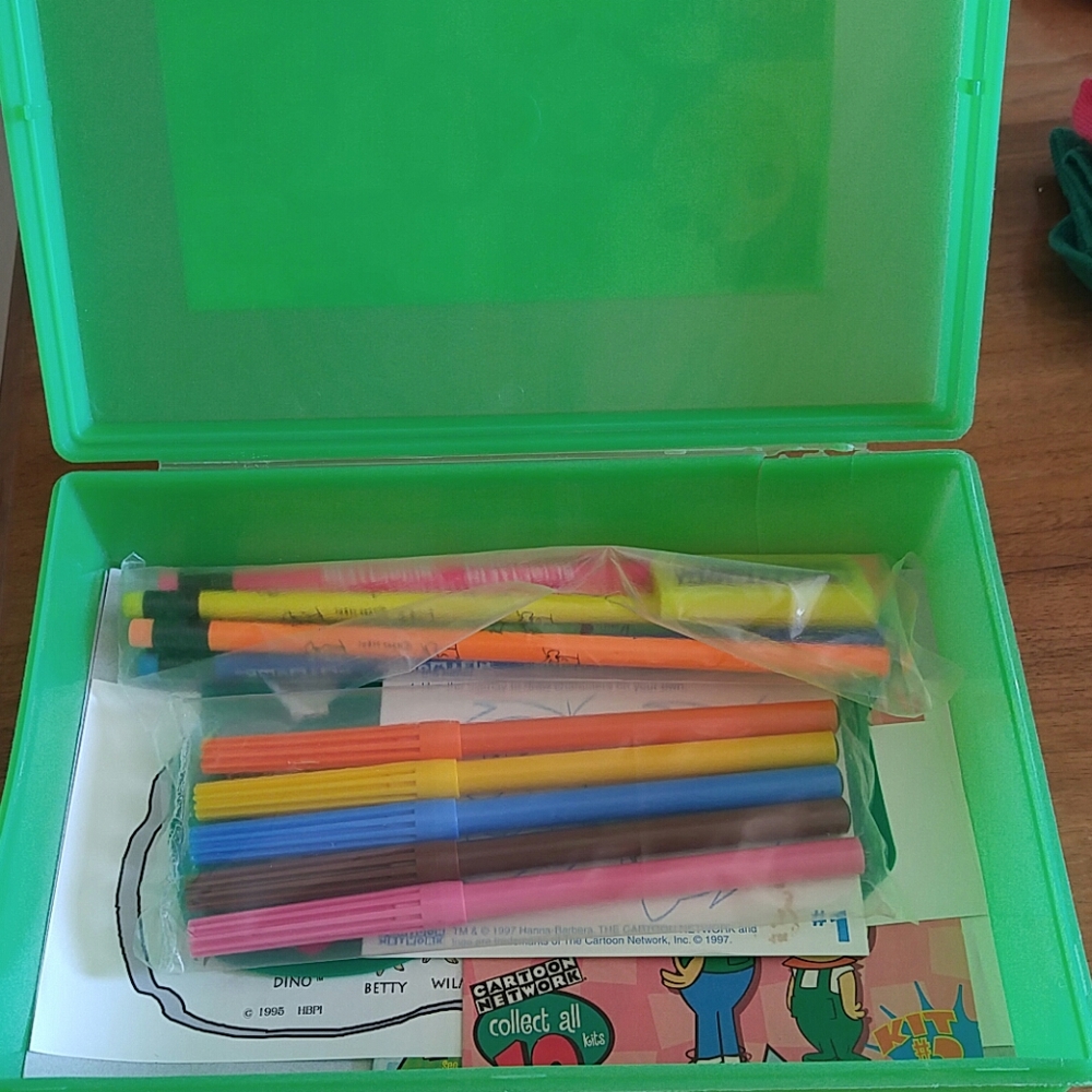 Flintstone and jetsons pencil box - Picture 2 of 6